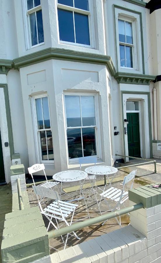 Seascape - Fantastic Location With Sea Views! Scarborough Exterior foto